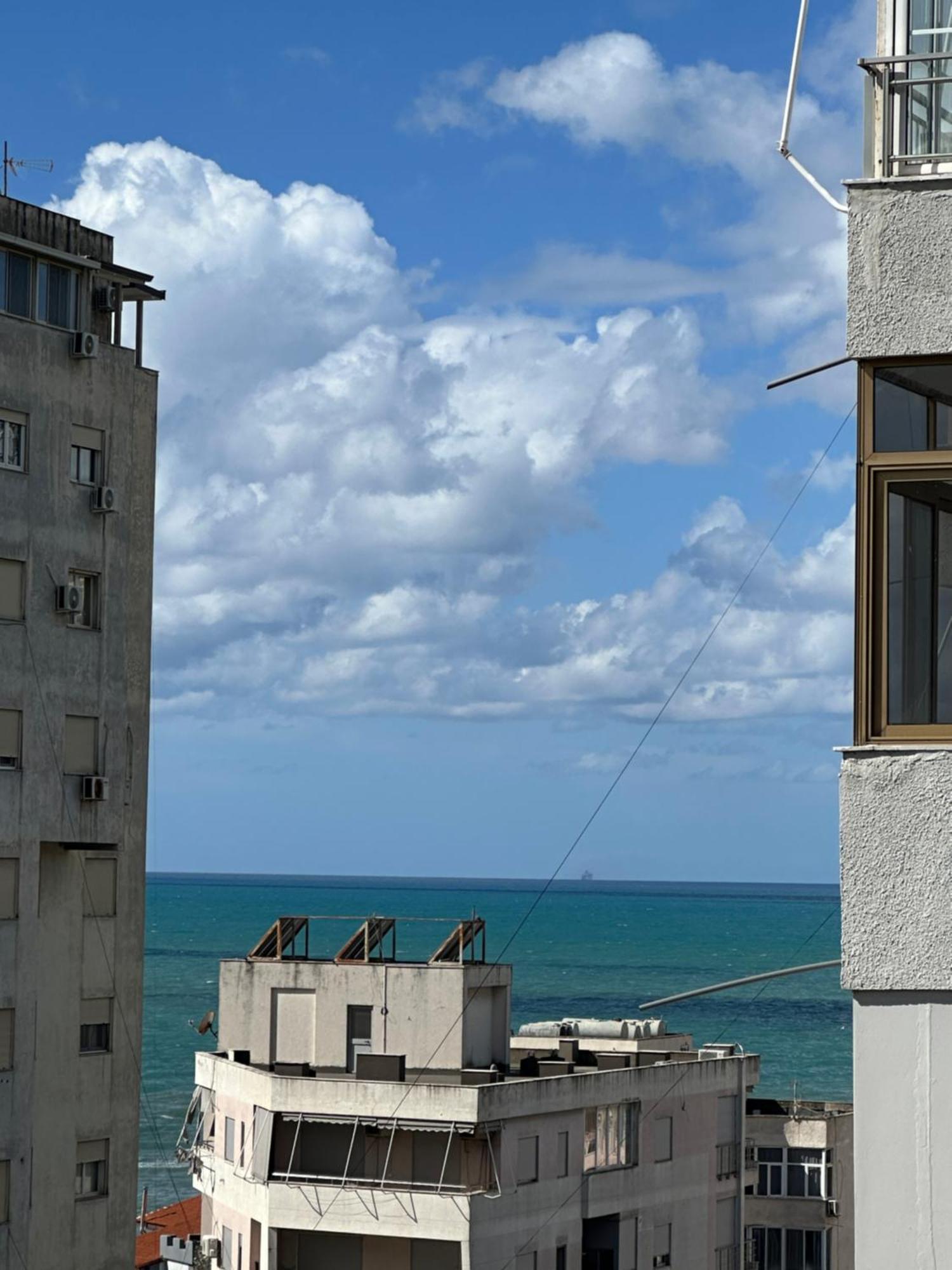 Xhimi'S Seaside Apartments Durrës Esterno foto