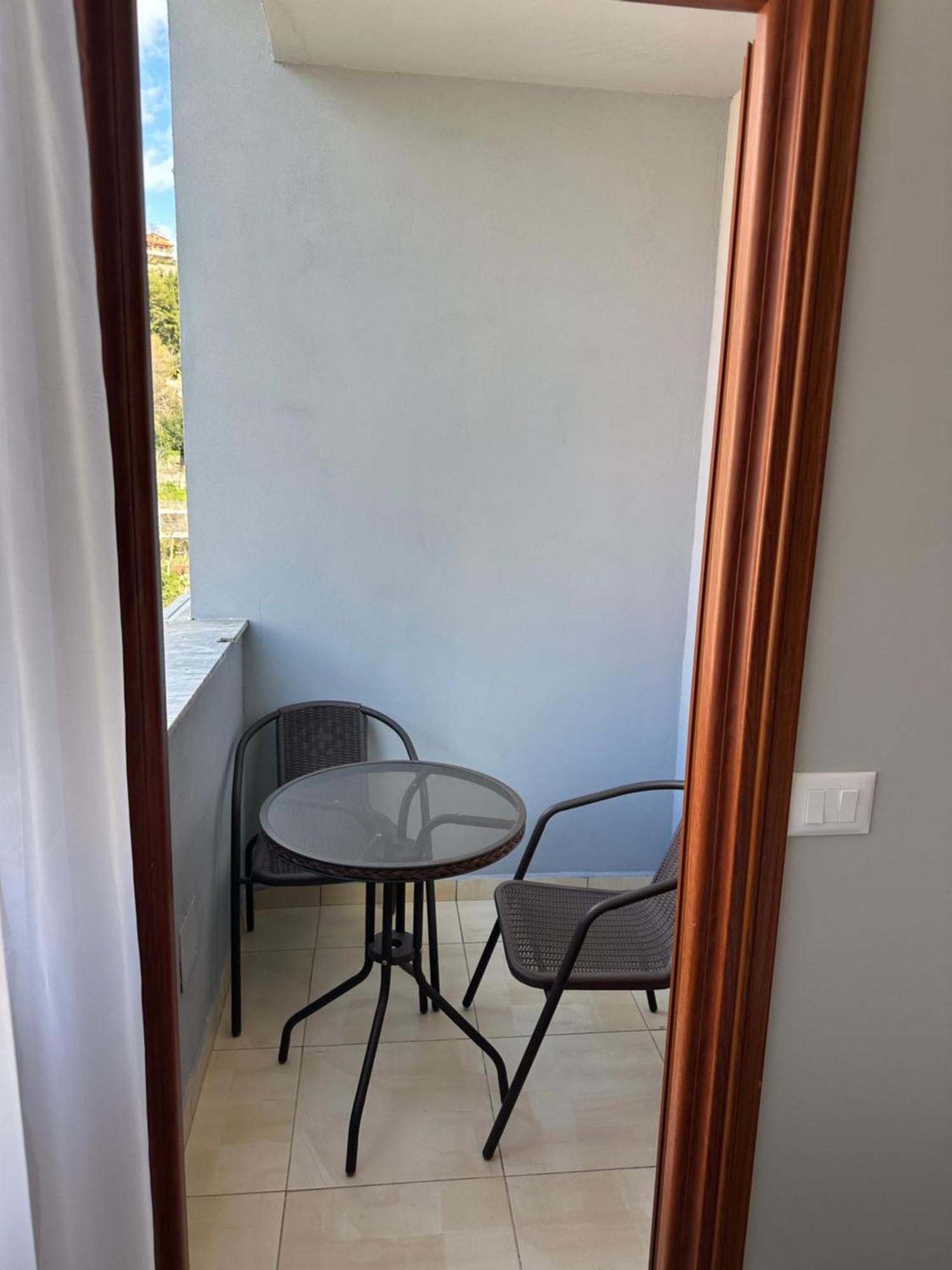 Xhimi'S Seaside Apartments Durrës Esterno foto